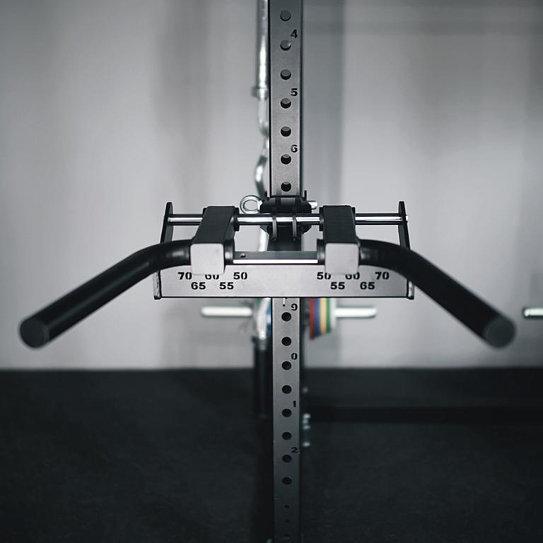 Adjustable Dip Bar